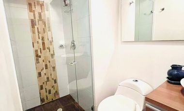 casa en venta en la carolina. Cod V8317167