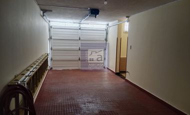 COD. 4866 - SE ARRIENDA CASA - BARRIO: LA FLORESTA