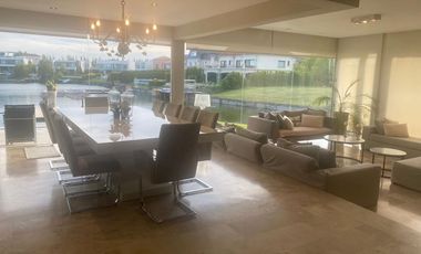 Casa en  Barrio Cabos del Lago. Nordelta