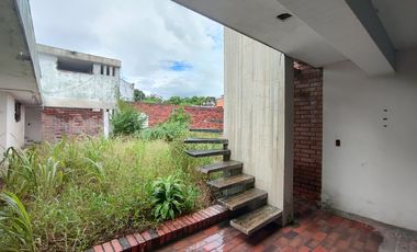 casalote en venta en barrio blanco. Cod V29373