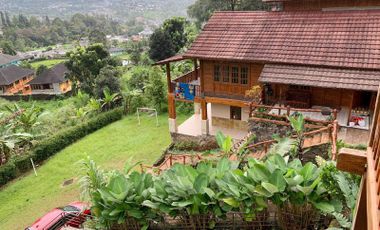 Sewa Villa Hanna di Cisarua Bogor Dekat Curug Cilember