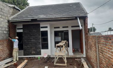 Cluster cantik smei villa sejuk pinggir jalan utama Kolmas Cimahi