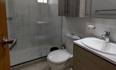 apartamento en arriendo en la floresta. Cod A2057