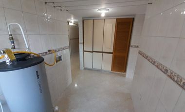 apartamento en arriendo/venta en poblado. Cod A61431