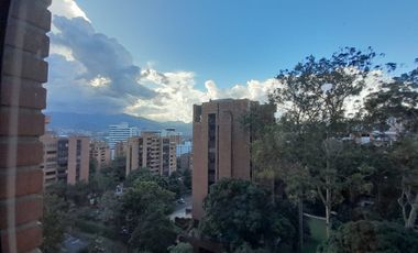 apartamento en arriendo/venta en poblado. Cod A61431