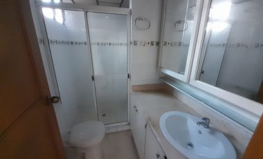 apartamento en arriendo/venta en poblado. Cod A61431