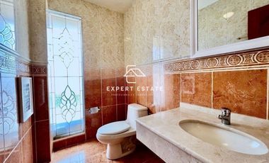 Casa venta LOMAS DE LAS PALMAS - Con alberca doble vigilancia / With security