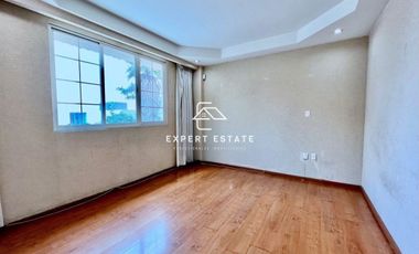 Casa venta LOMAS DE LAS PALMAS - Con alberca doble vigilancia / With security