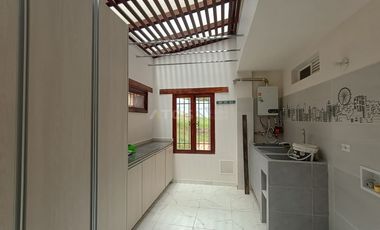 finca en arriendo en puente hamaca. Cod A6228