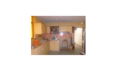 ​🏢 Oportunidad Corporativa: Venta De Local  Estratégico De 371M2 Frente Al Aeropuerto De Talara