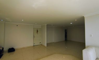 apartamento en arriendo/venta en altos de riomar. Cod A106963