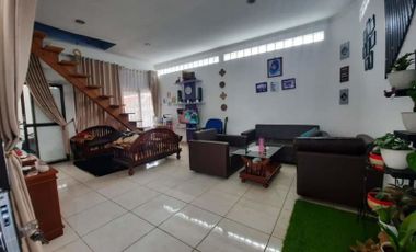 Rumah 2 Lantai Apik Asri Siap Huni di Cluster Jalan Somawinata Tanimulya Ngamprah KBB