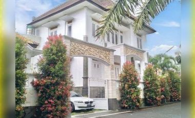 Rumah Villa 2 Lantai Luas 313 dekat Jatim Park 3 kota Batu Malang