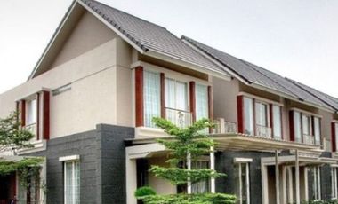 Rumah dijual di Kalimantan Utara, Bulungan - Parkir mobil