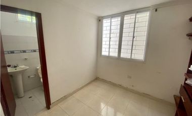 SE ARRIENDA CASA DE 230 M2 PARA USO COMERCIAL EN SANTA MARTA