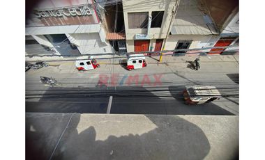 Oportunidad De Inversión En Huánuco(28 De Julio) Casa En Venta Como Terreno 659 M2