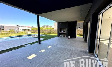 Casa en venta en Las Golondrinas