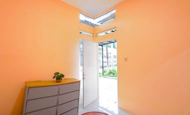 Rumah Hadap Selatan 9 Menit ke The Park Sawangan SHM Siap KPR J-36721