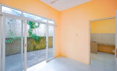 Rumah Hadap Selatan 9 Menit ke The Park Sawangan SHM Siap KPR J-36721