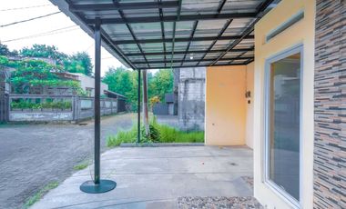 Rumah Hadap Selatan 9 Menit ke The Park Sawangan SHM Siap KPR J-36721