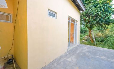 Rumah Hadap Selatan 9 Menit ke The Park Sawangan SHM Siap KPR J-36721