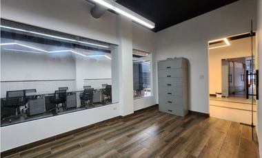 SE ALQUILA LOCAL COMERCIAL