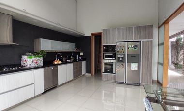 casa en venta en variante de caldas. Cod V4265