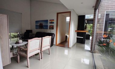 casa en venta en variante de caldas. Cod V4265
