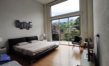 casa en venta en variante de caldas. Cod V4265