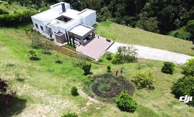 casa en venta en variante de caldas. Cod V4265