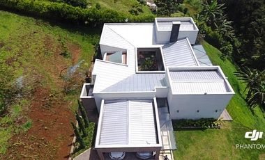casa en venta en variante de caldas. Cod V4265