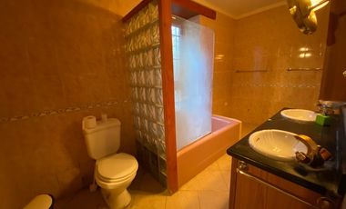 Vicuña; Parcela 5000m2 Con Casa En Estilo De 200m2
