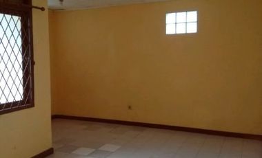 Rumah komplek, one gate system, bebas banjir, di cinere