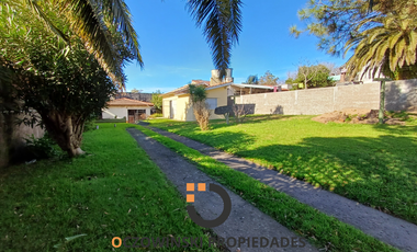 VENTA VILLA GESELL EN BLOCK 2 CASA 3 AMB