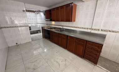 casa en arriendo en ciudad jardín. Cod A4179