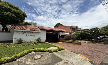 casa en arriendo en ciudad jardín. Cod A4179