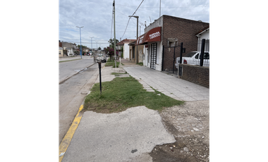 taller, galpon lavadero gomeria sobre Av 75 entre 68 y 70