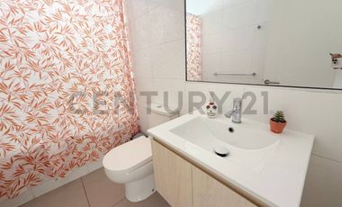 Se arrienda casa nueva en Peñuelas