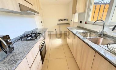 Se arrienda casa nueva en Peñuelas