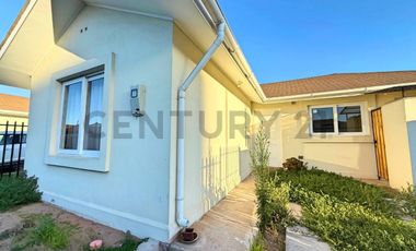 Se arrienda casa nueva en Peñuelas