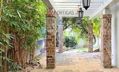 Luxury House for Sale in Valle Verde 3, Pasig City