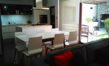 Chalet en venta en Avellaneda Este