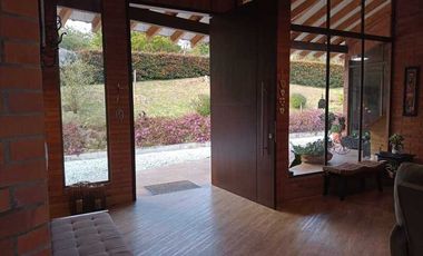 CASA EN VENTA UBICADA EN EL RETIRO SECTOR ALTO DE LAS PALMAS