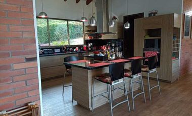 CASA EN VENTA UBICADA EN EL RETIRO SECTOR ALTO DE LAS PALMAS