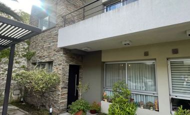 Triplex en venta en Bernal Centro