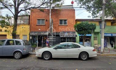 Se vende edificio comercial con viviendas Col. Álamos sobre C. Galicia