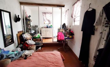 Se vende edificio comercial con viviendas Col. Álamos sobre C. Galicia