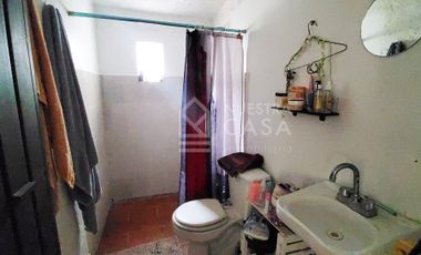 Se vende edificio comercial con viviendas Col. Álamos sobre C. Galicia