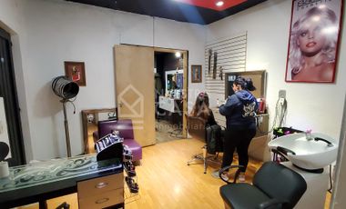 Se vende edificio comercial con viviendas Col. Álamos sobre C. Galicia