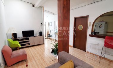 Se vende edificio comercial con viviendas Col. Álamos sobre C. Galicia